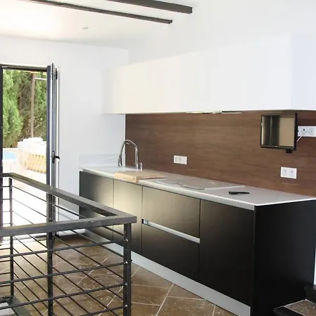 - Le Mas Des Iris Villa Antibes